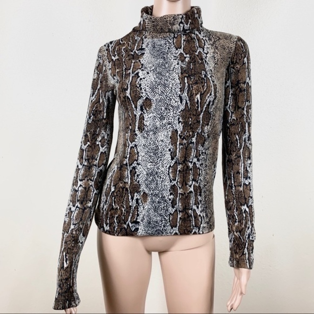 Zara Women’s Top shirt snake prints New with tag Sz Small